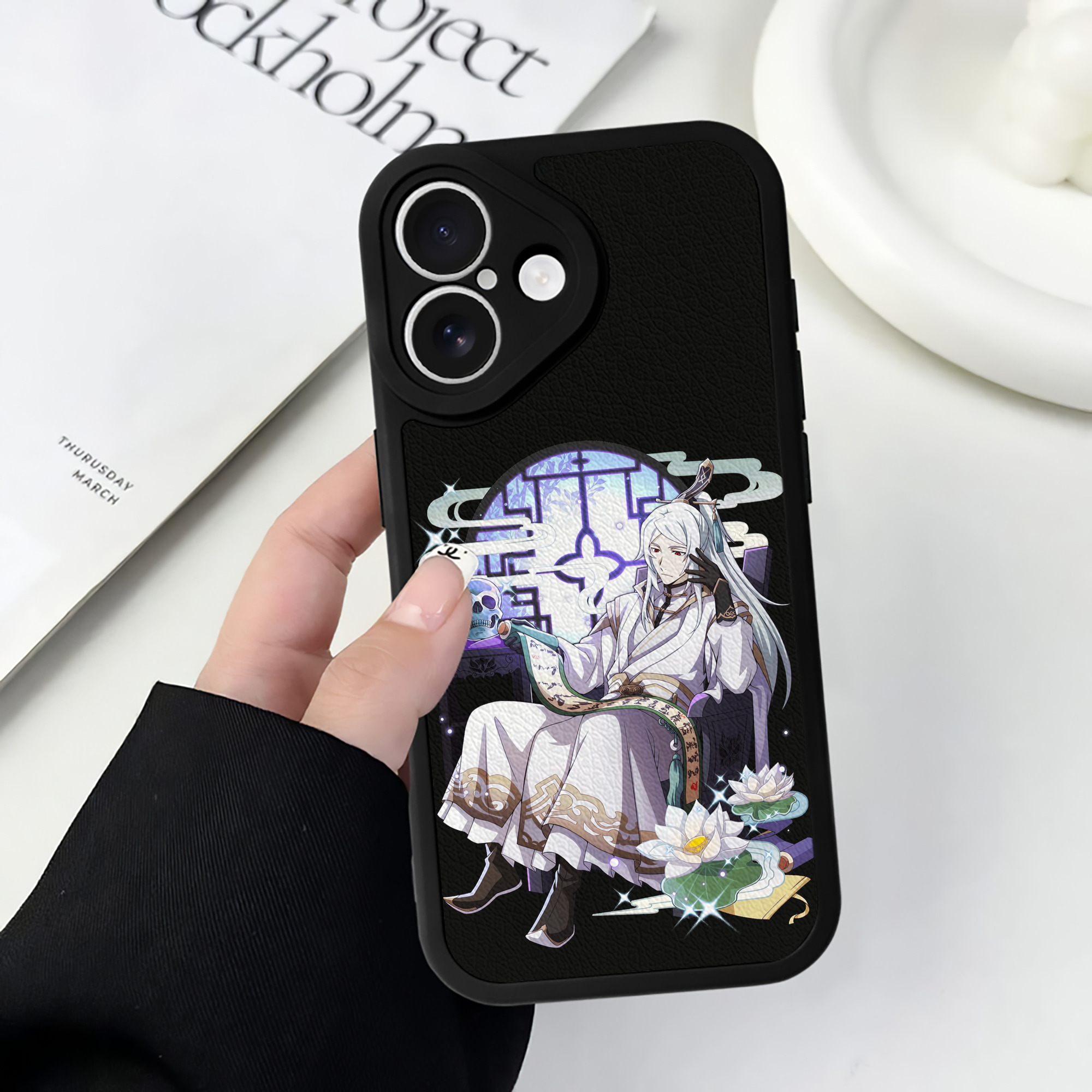 （画像用） 文豪ストレイドッグス Bungo Stray Dogs 【iPhone 16シリーズ対応】シリコンスマホケース（レザー調） 材質：シリコン
